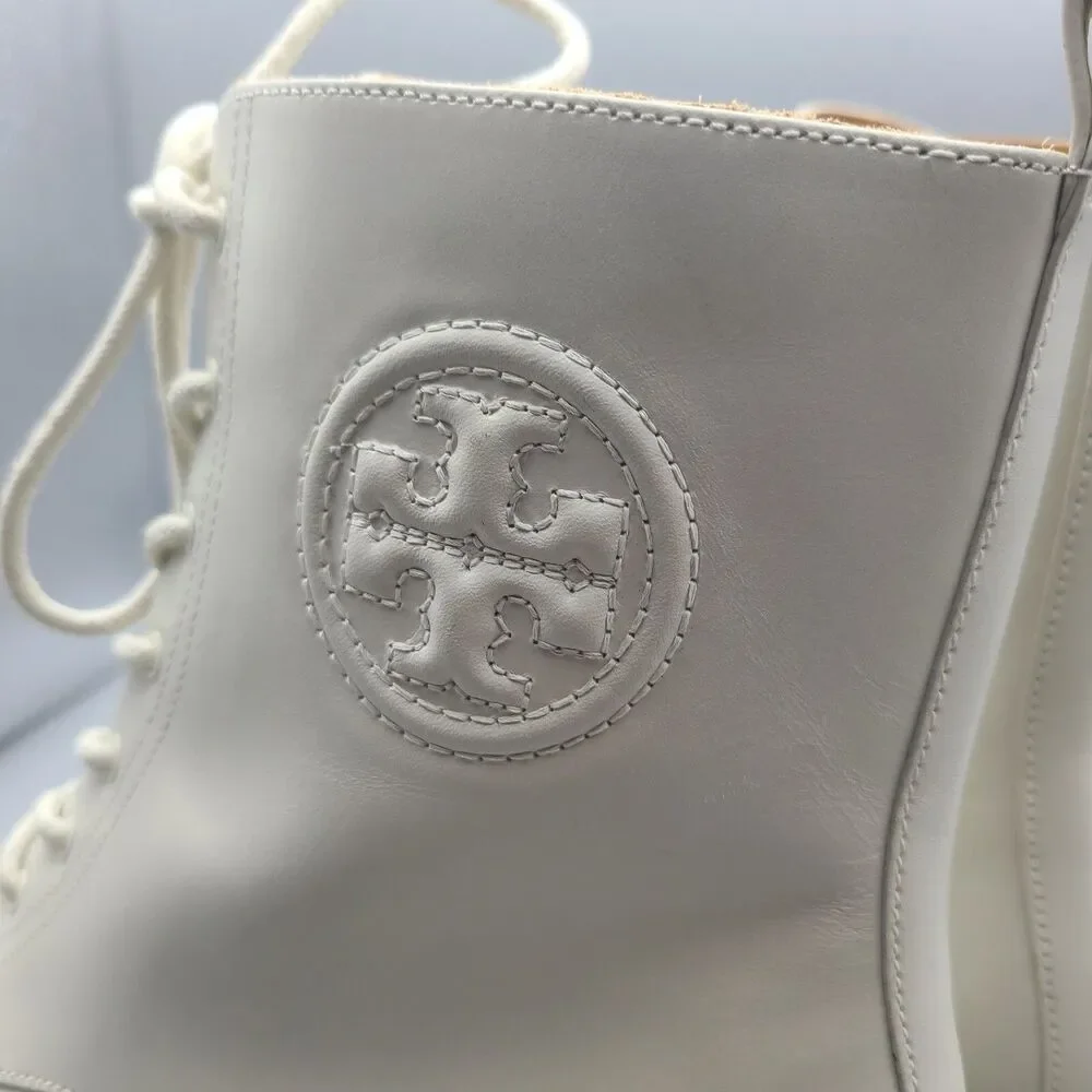 Tory Burch Boots Ivory Miller 50mm Lug Sole Bootie Lace Up Combat Size 10.5 New